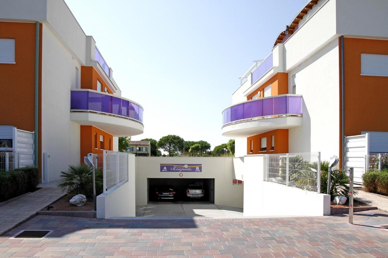 Residence Margherita Bibione Exteriör bild