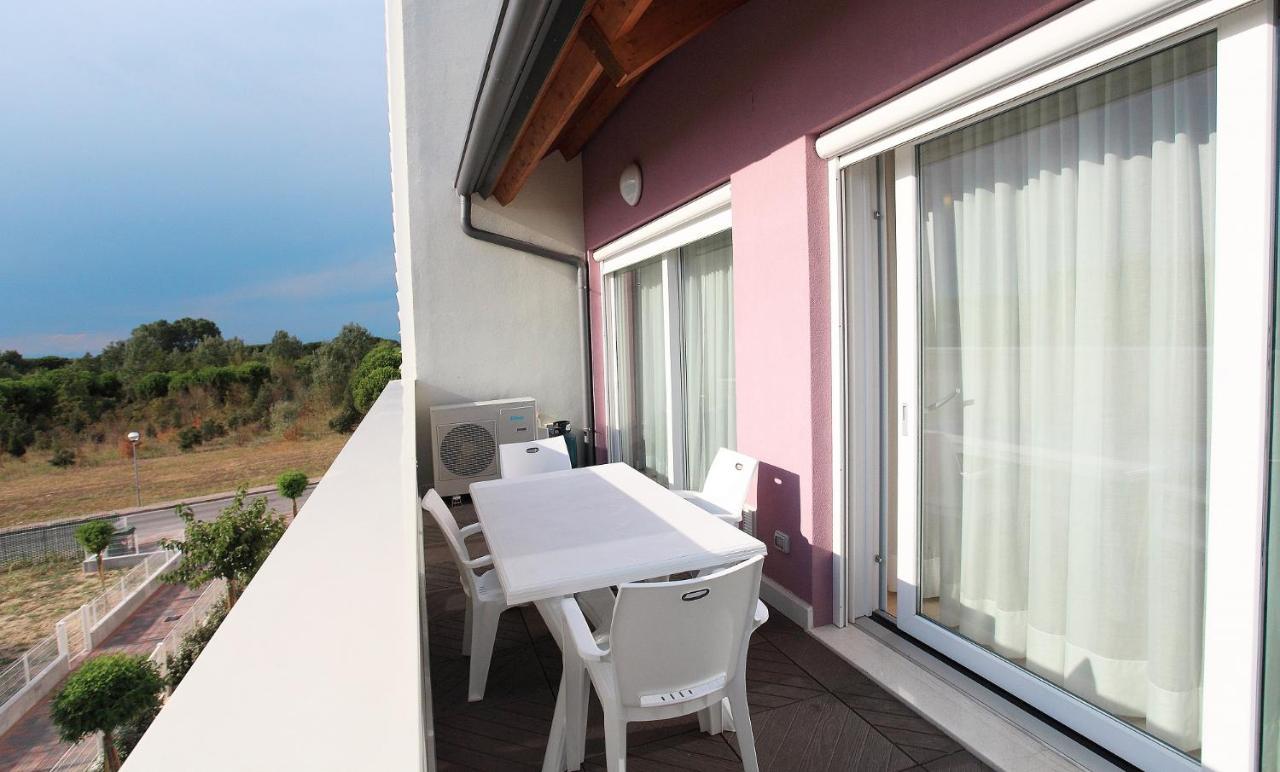 Residence Margherita Bibione Exteriör bild